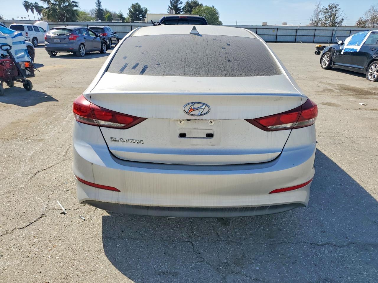 2018 Hyundai Elantra Sel - Image 6