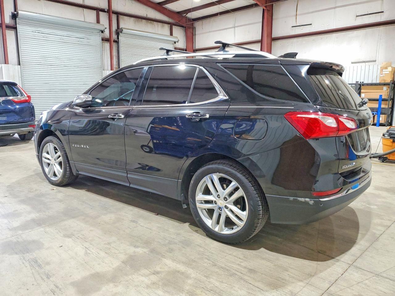 2018 Chevrolet Equinox Premier - Image 2
