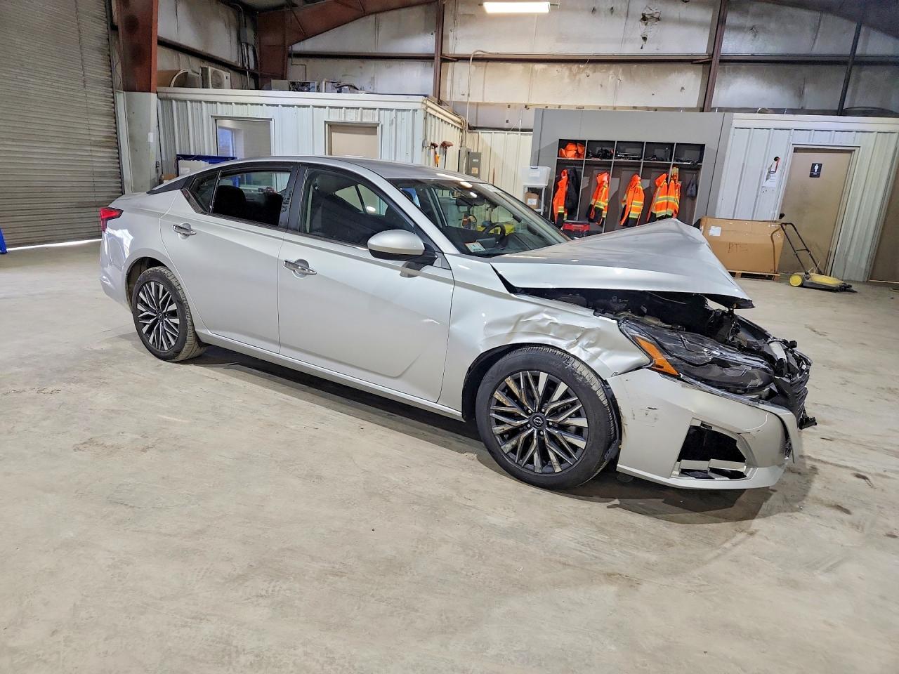 2023 Nissan Altima 2.5 Sv - Image 4