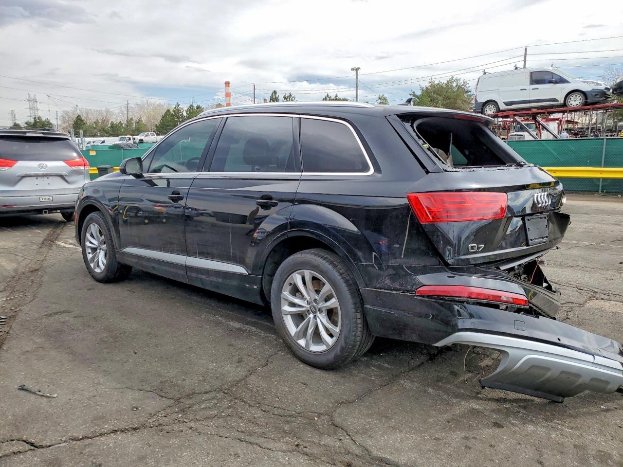 2019 Audi Q7 Premium Plus - Фото 2