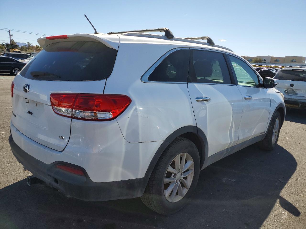 2017 Kia Sorento Lx V6 - Фото 3