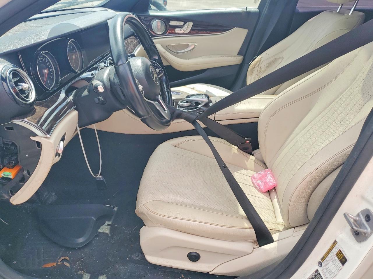2019 Mercedes-Benz E 300 - Image 7