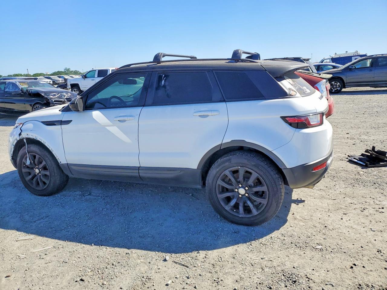 2018 Land Rover Range Rover Evoque Se - Image 2