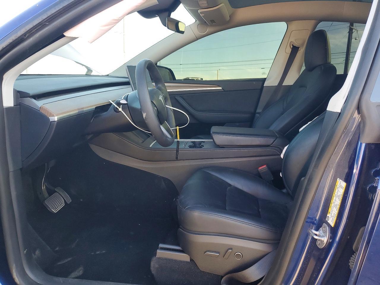 2024 Tesla Model Y - Фото 7