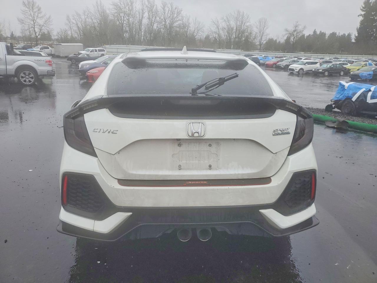 2019 Honda Civic Sport Touring - Image 6