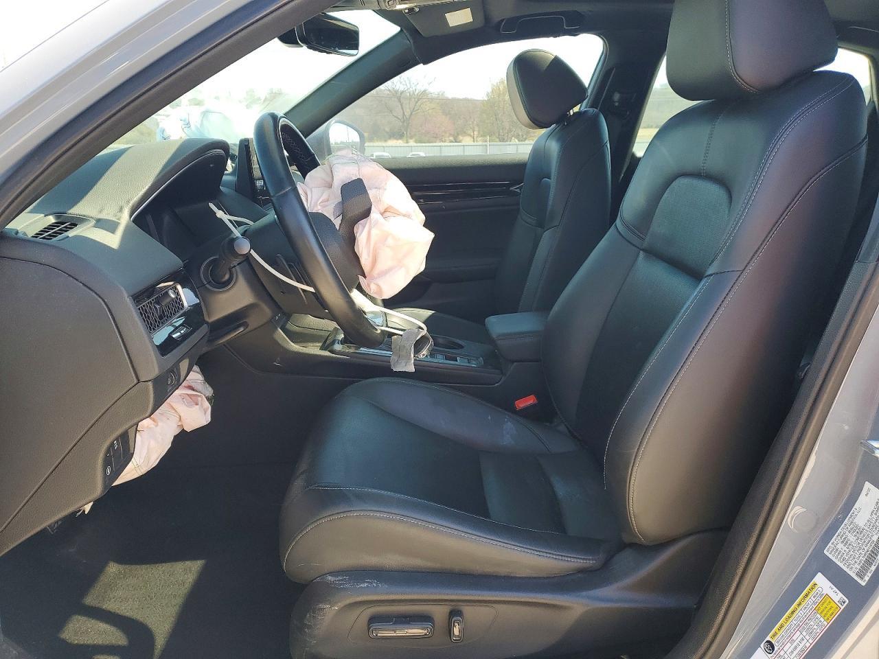 2022 Honda Civic Sport Touring - Image 7