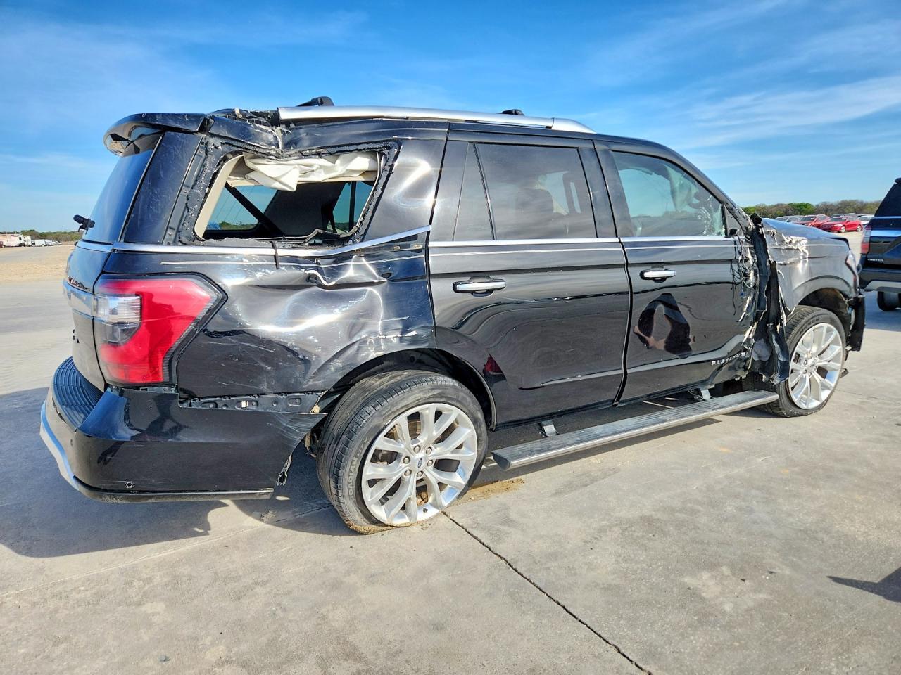 2018 Ford Expedition Platinum - Image 3