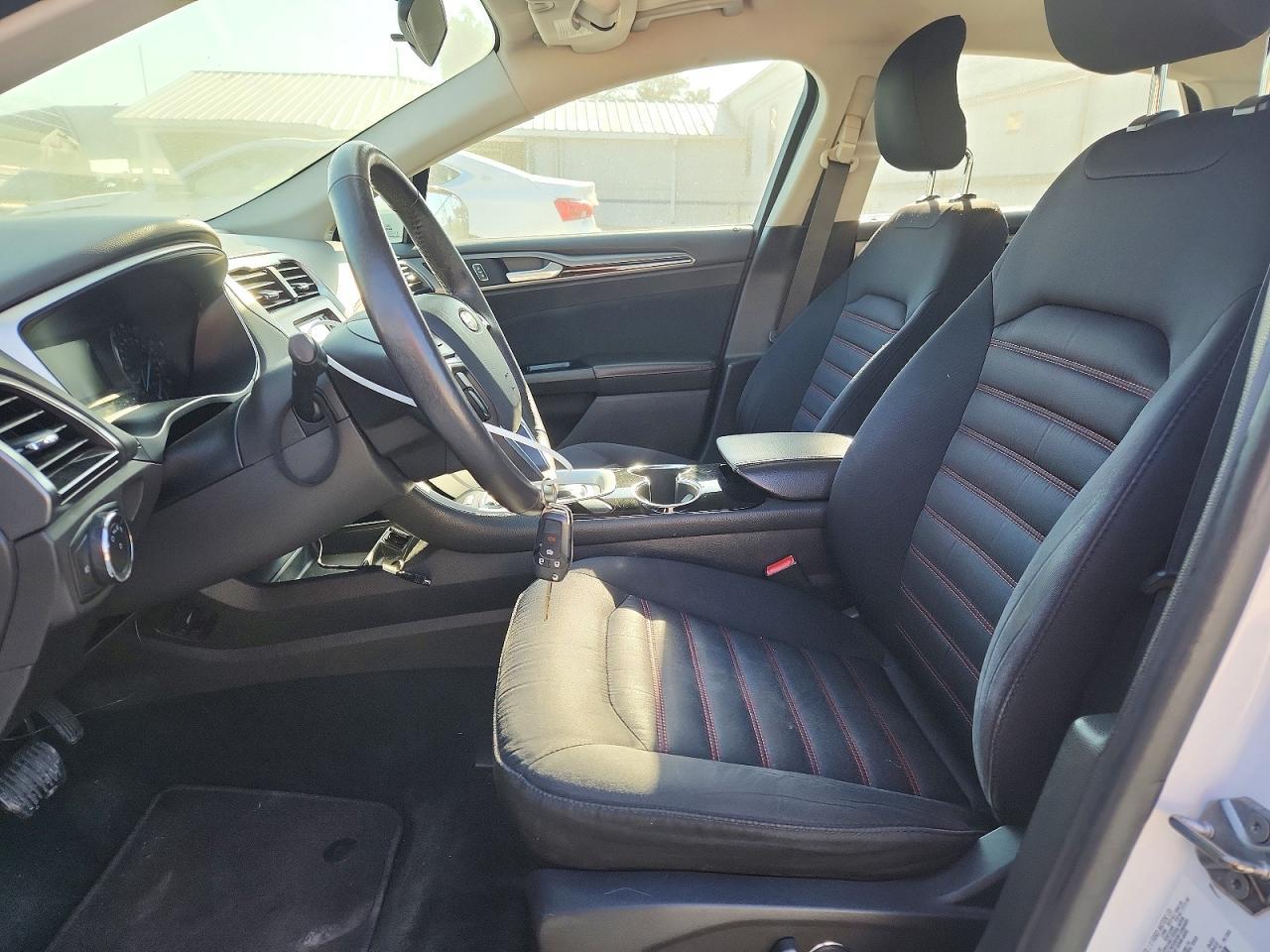 2015 Ford Fusion Se - Фото 7