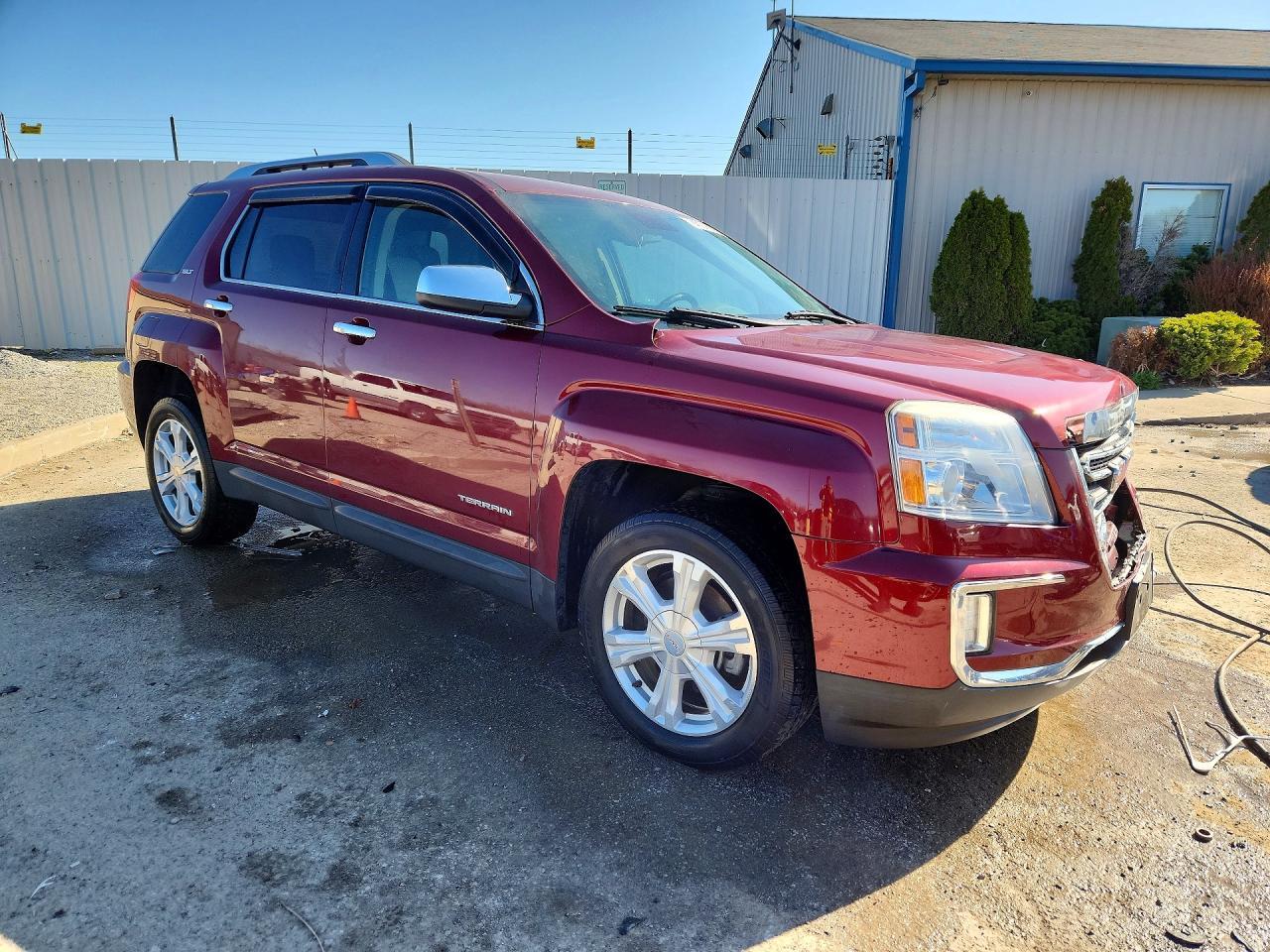 2017 GMC Terrain - Image 4