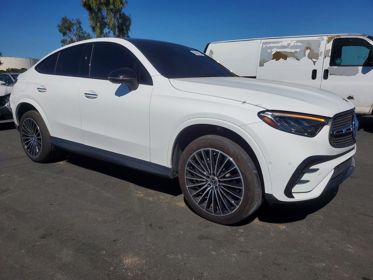 2024 Mercedes-Benz Glc Coupe 300 4Matic - Image 4