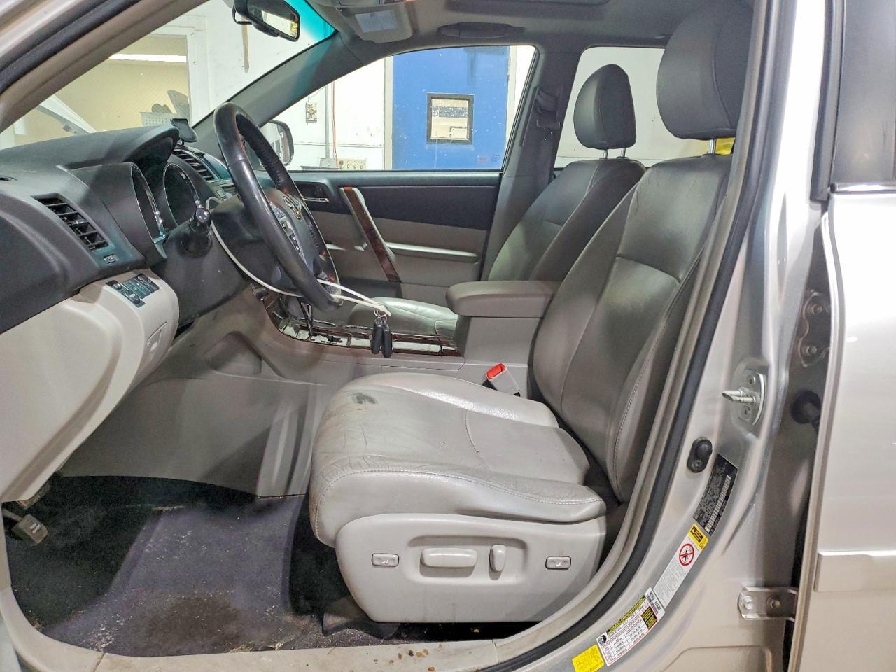 2012 Toyota Highlander Limited - Фото 7