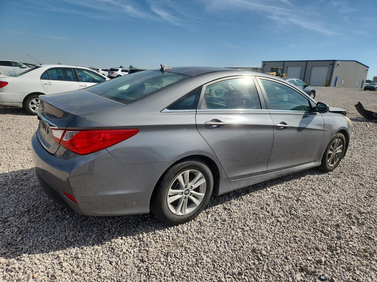 2014 Hyundai Sonata Gls - Image 3