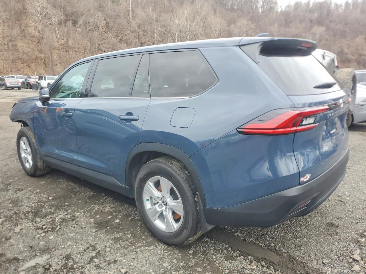 2025 Toyota Grand Highlander Le - Фото 2