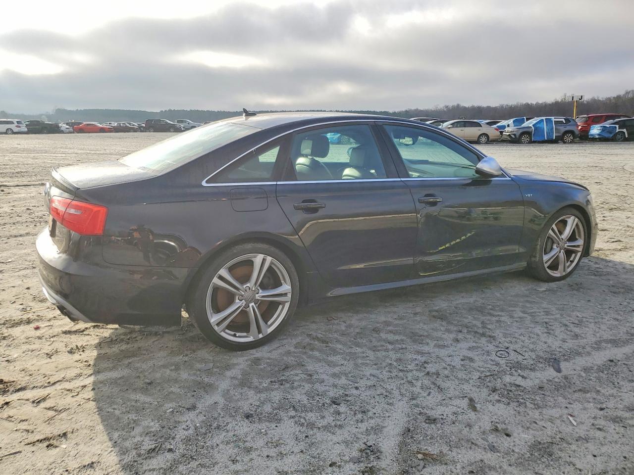 2013 Audi S6 - Image 3