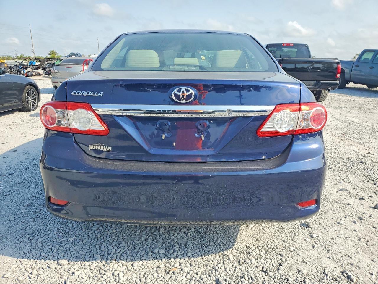 2012 Toyota Corolla L - Image 6