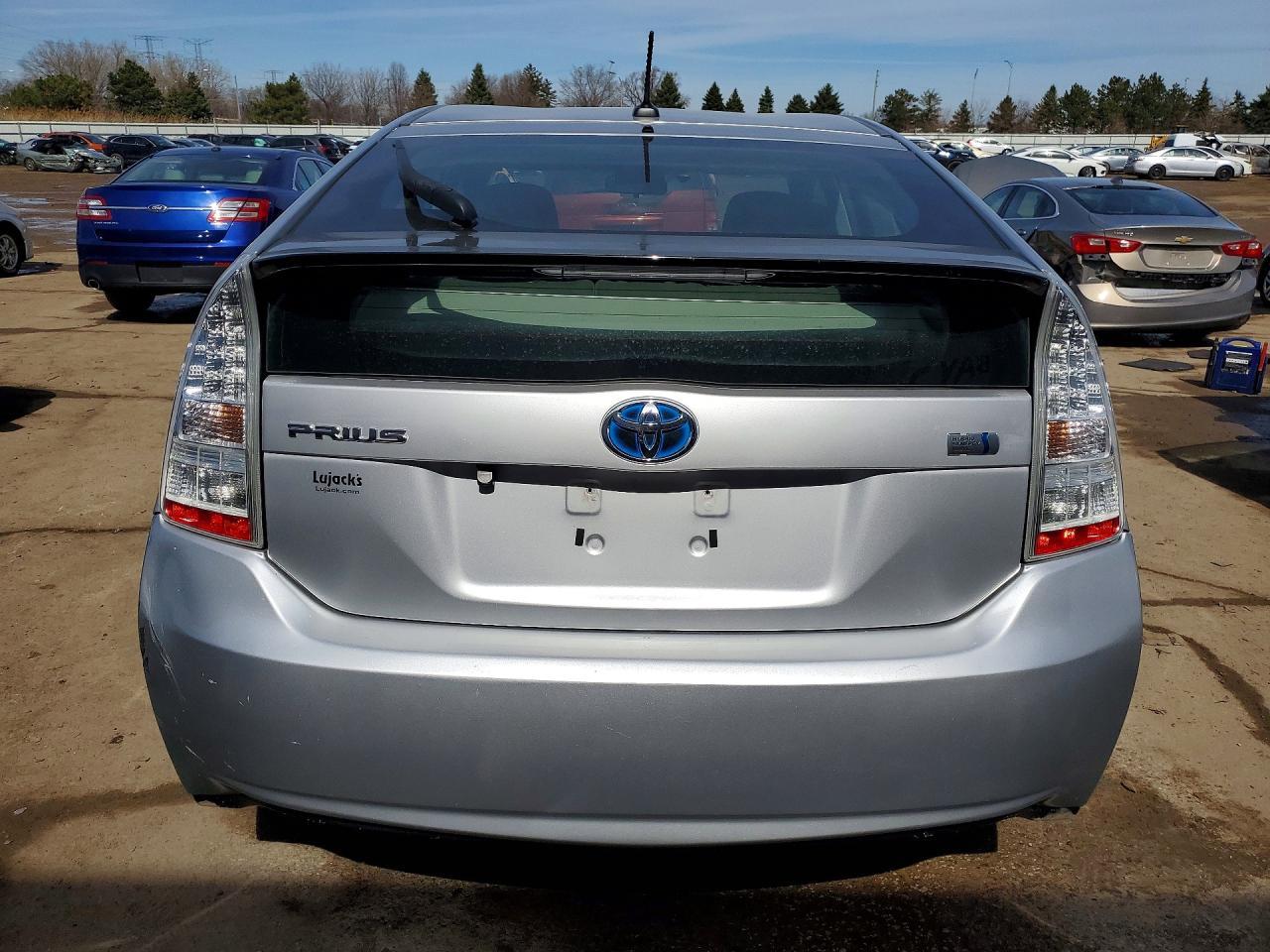 2011 Toyota Prius Two - Фото 6