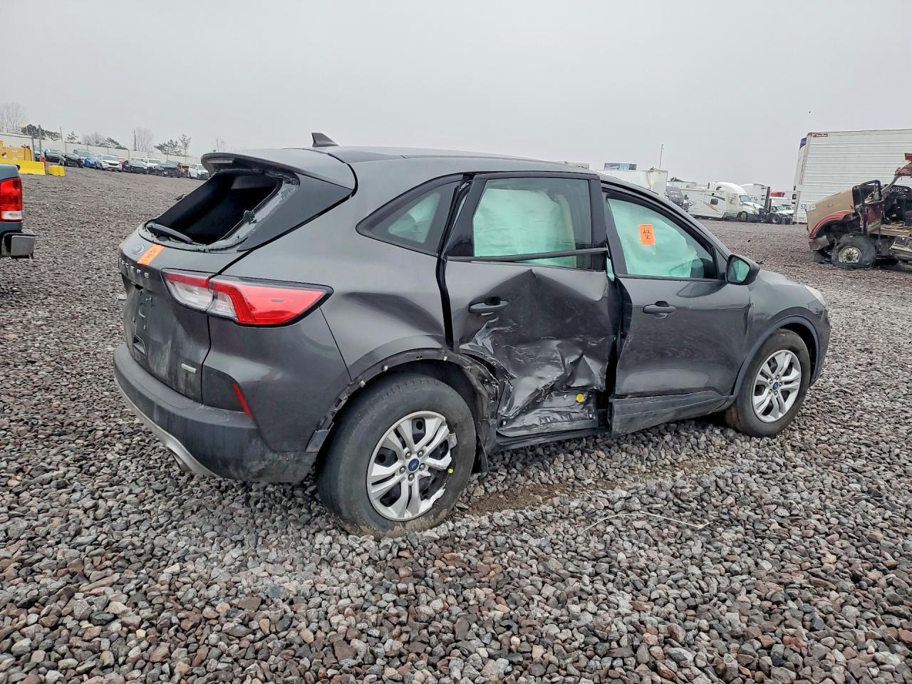 2020 Ford Escape S - Фото 3
