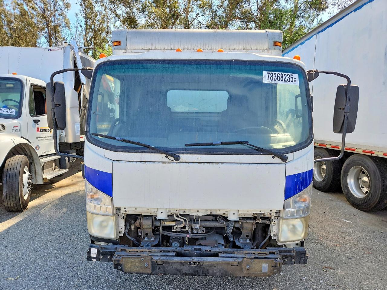 2011 Isuzu Npr Hd Box Truck - Фото 5