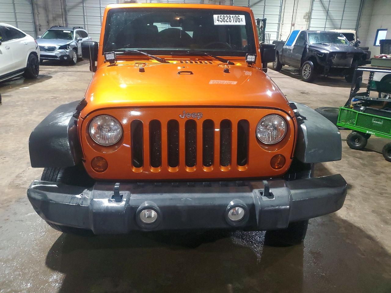 2011 Jeep Wrangler Unlimited Sport - Фото 5