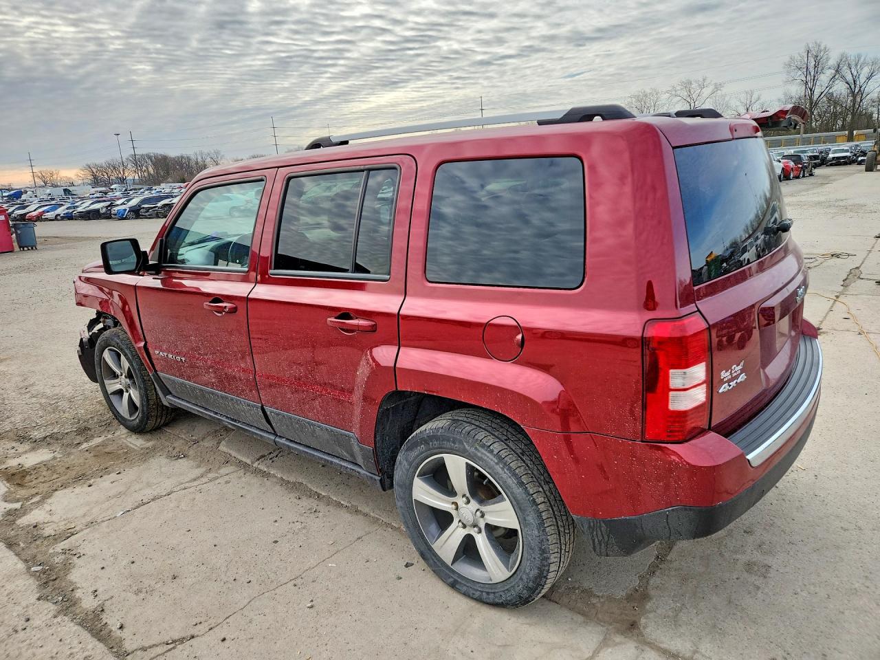 2016 Jeep Patriot Latitude - Фото 2