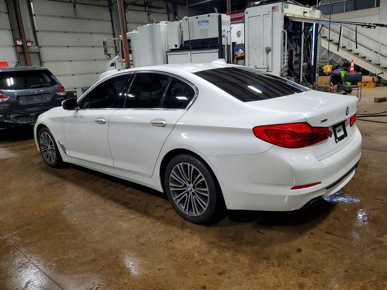 2018 BMW 540 Xi - Фото 2