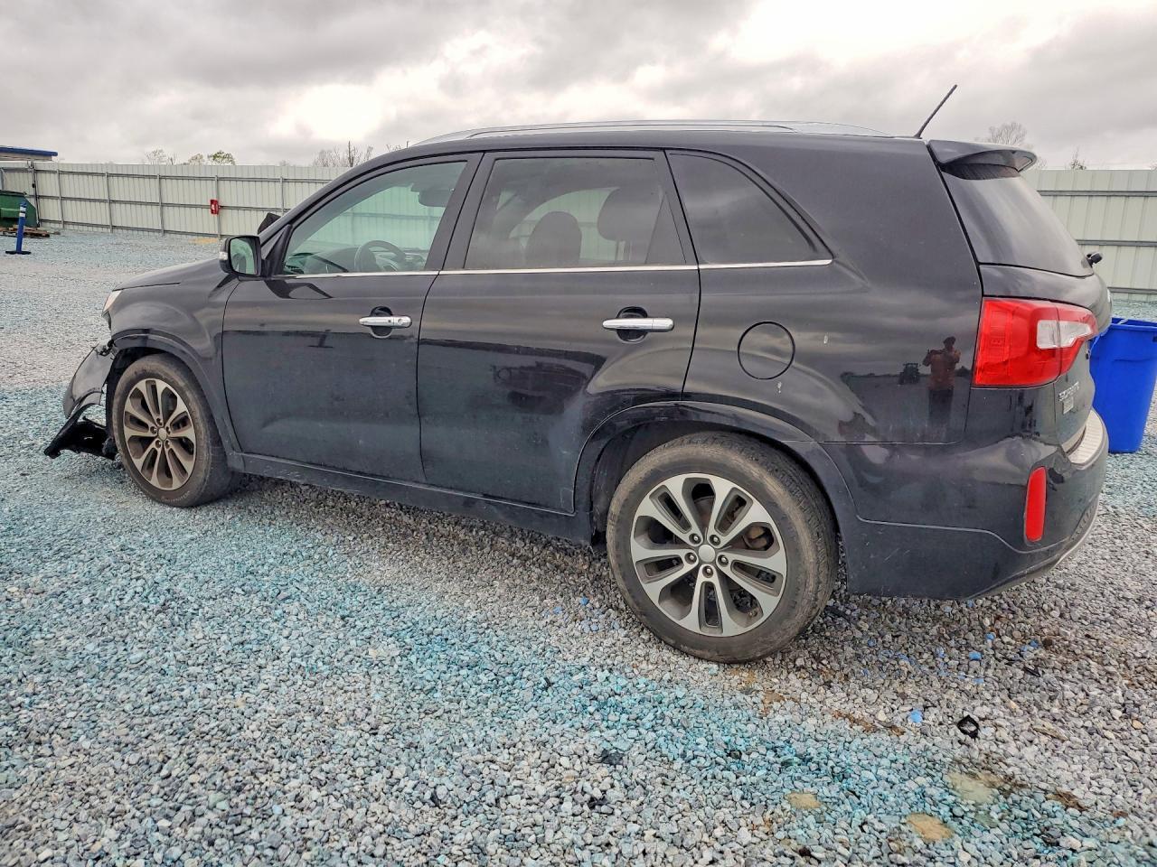 2015 Kia Sorento Sx - Image 2