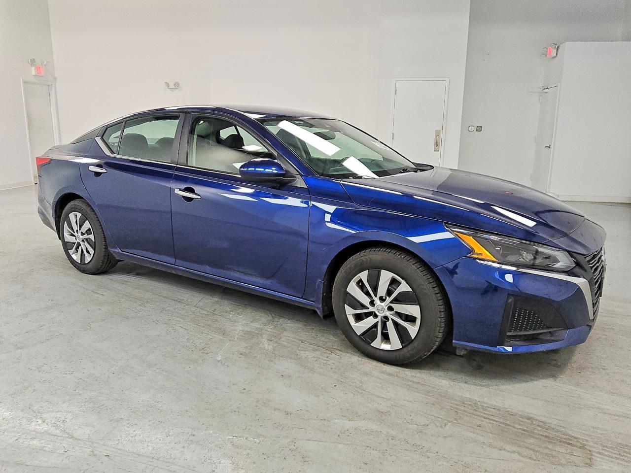 2023 Nissan Altima 2.5 S - Image 4