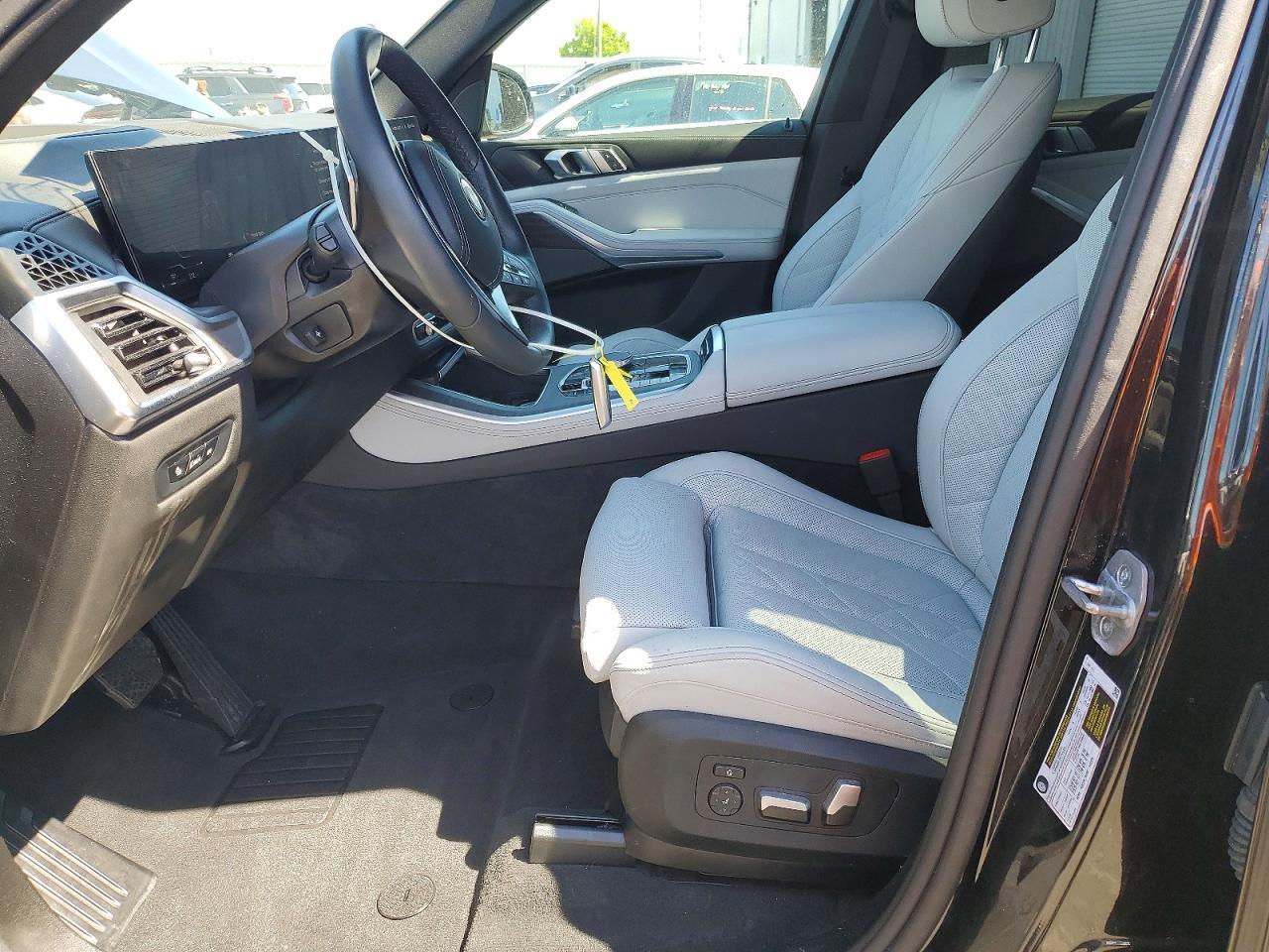 2025 BMW X5 - Фото 7