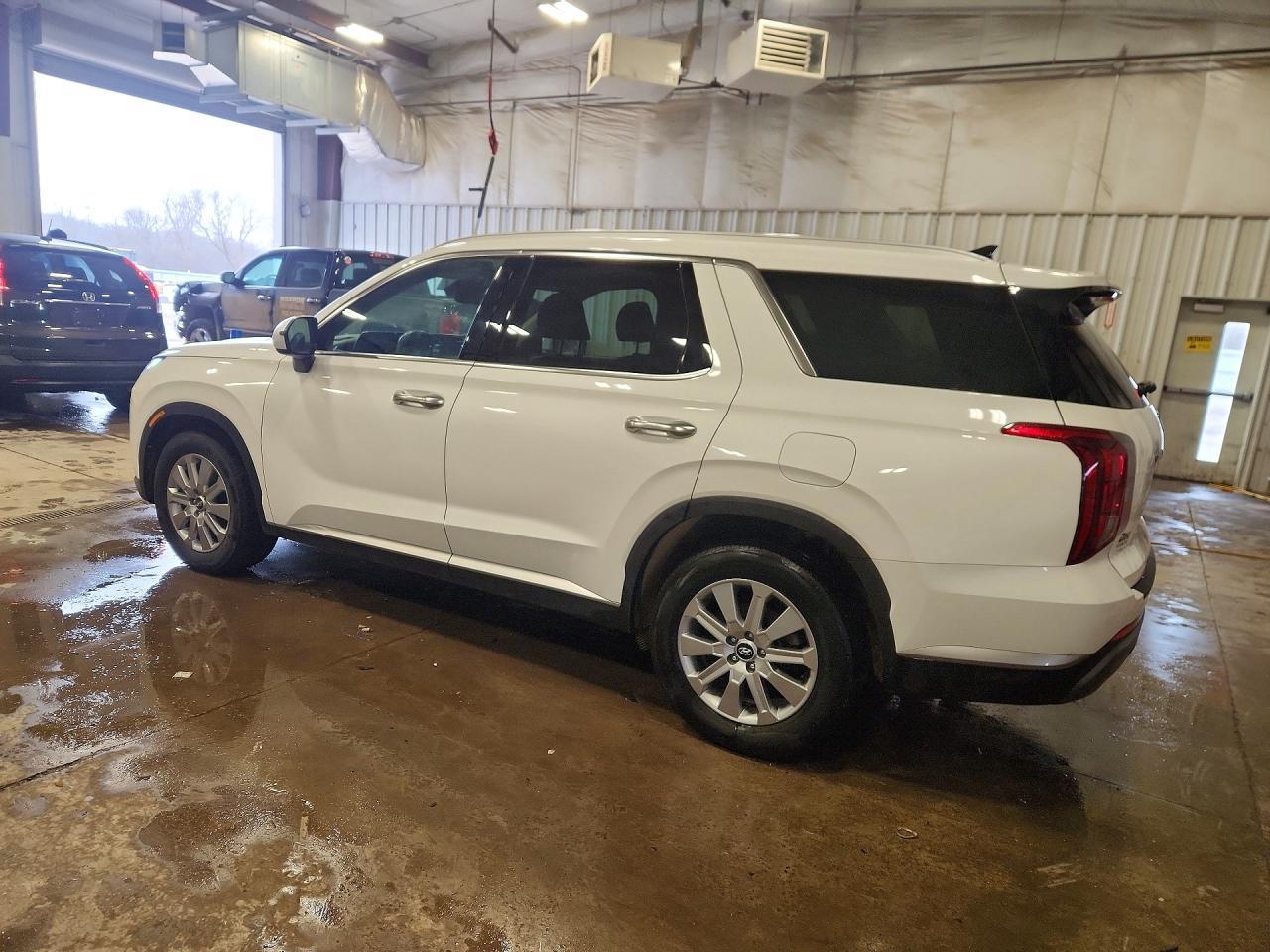2024 Hyundai Palisade Sel - Image 2