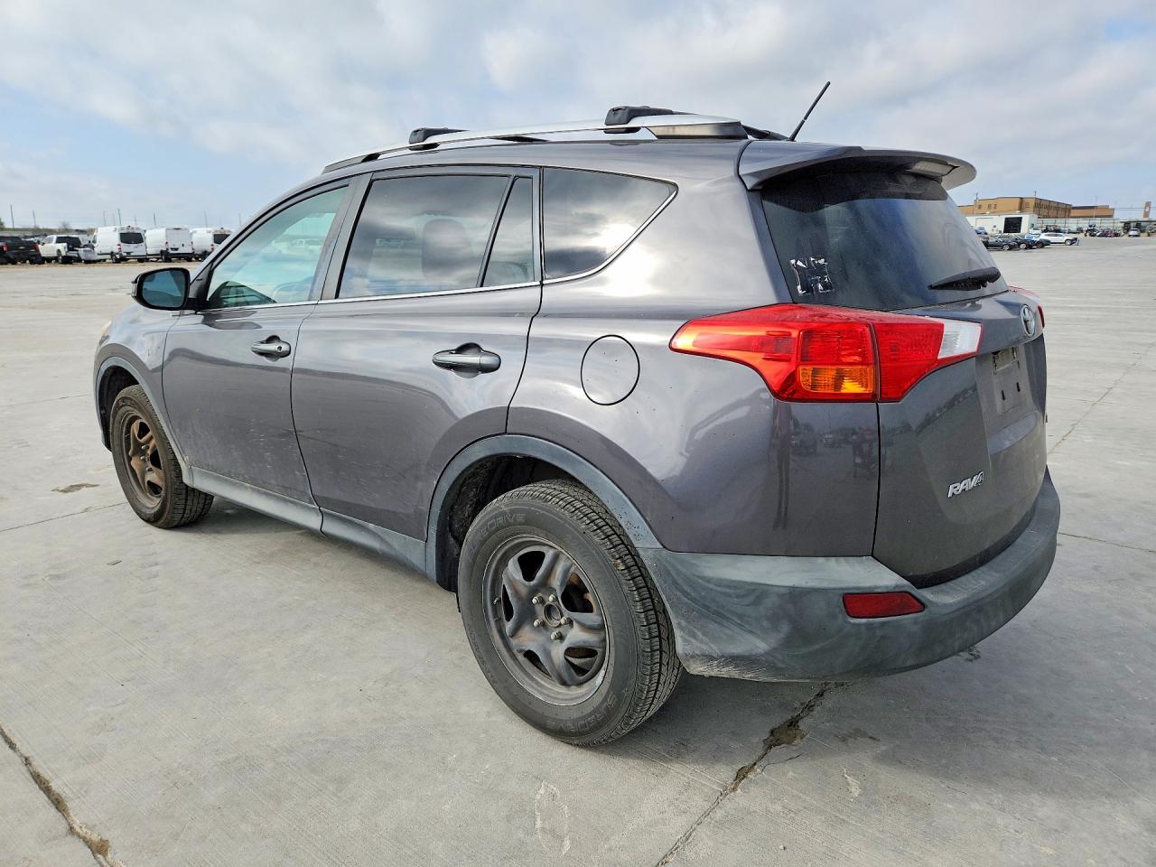 2015 Toyota Rav4 Le - Фото 2