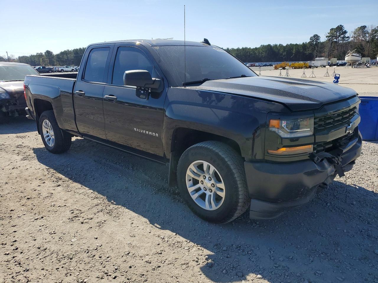 2016 Chevrolet Silverado K1500 - Image 4