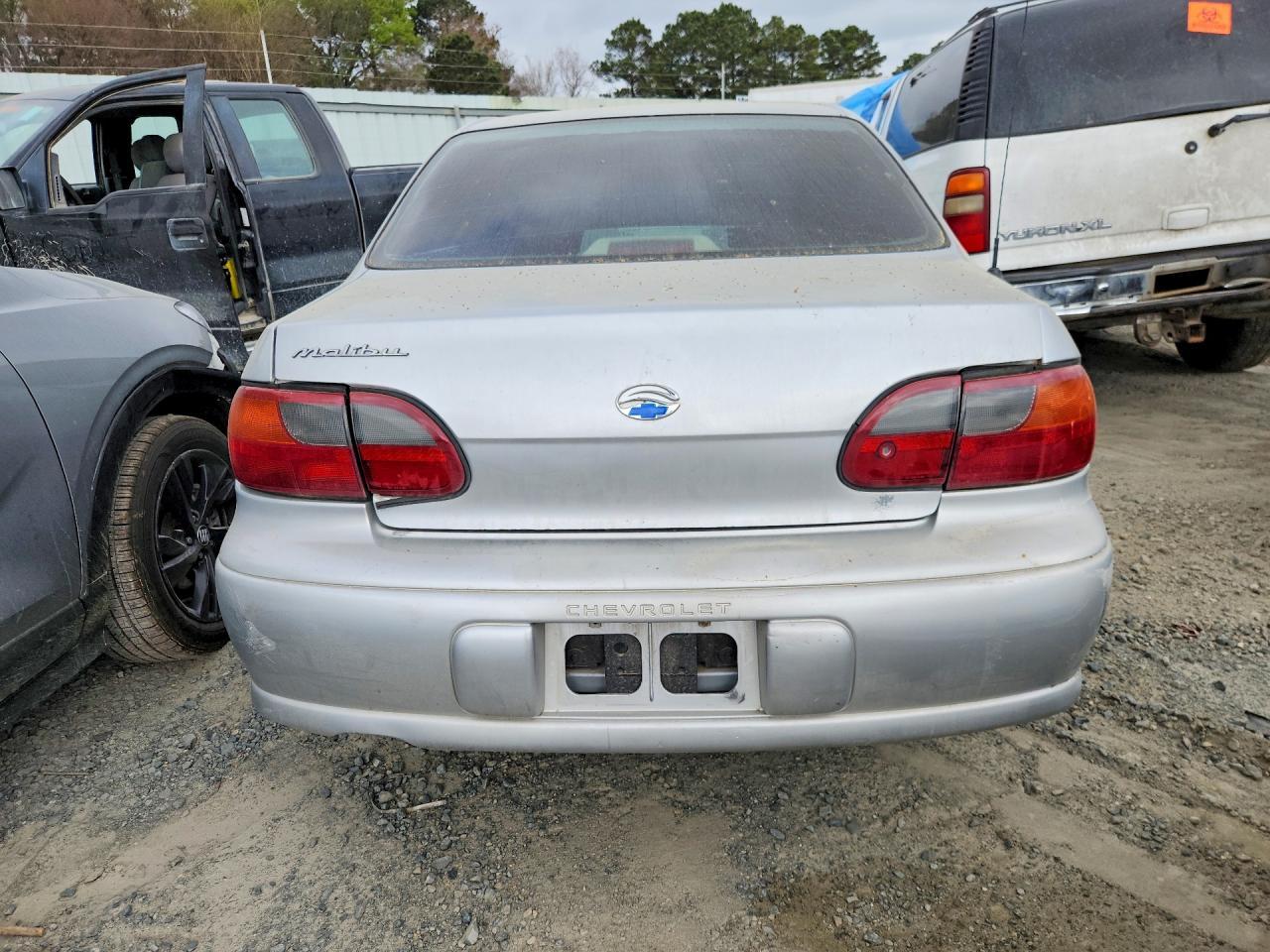 2003 Chevrolet Malibu - Image 6