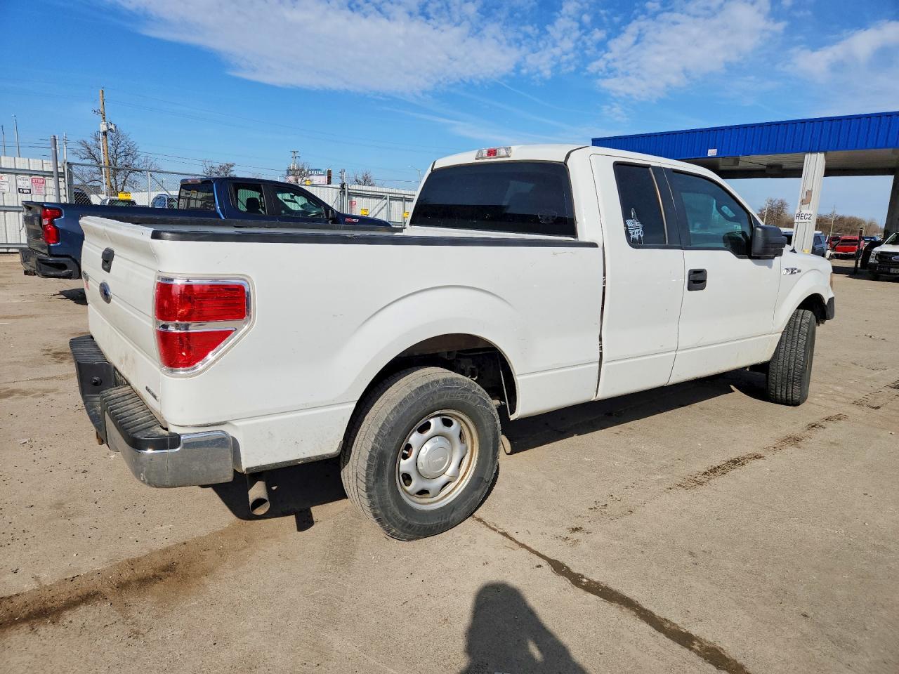 2013 Ford F150 Super Cab - Фото 3