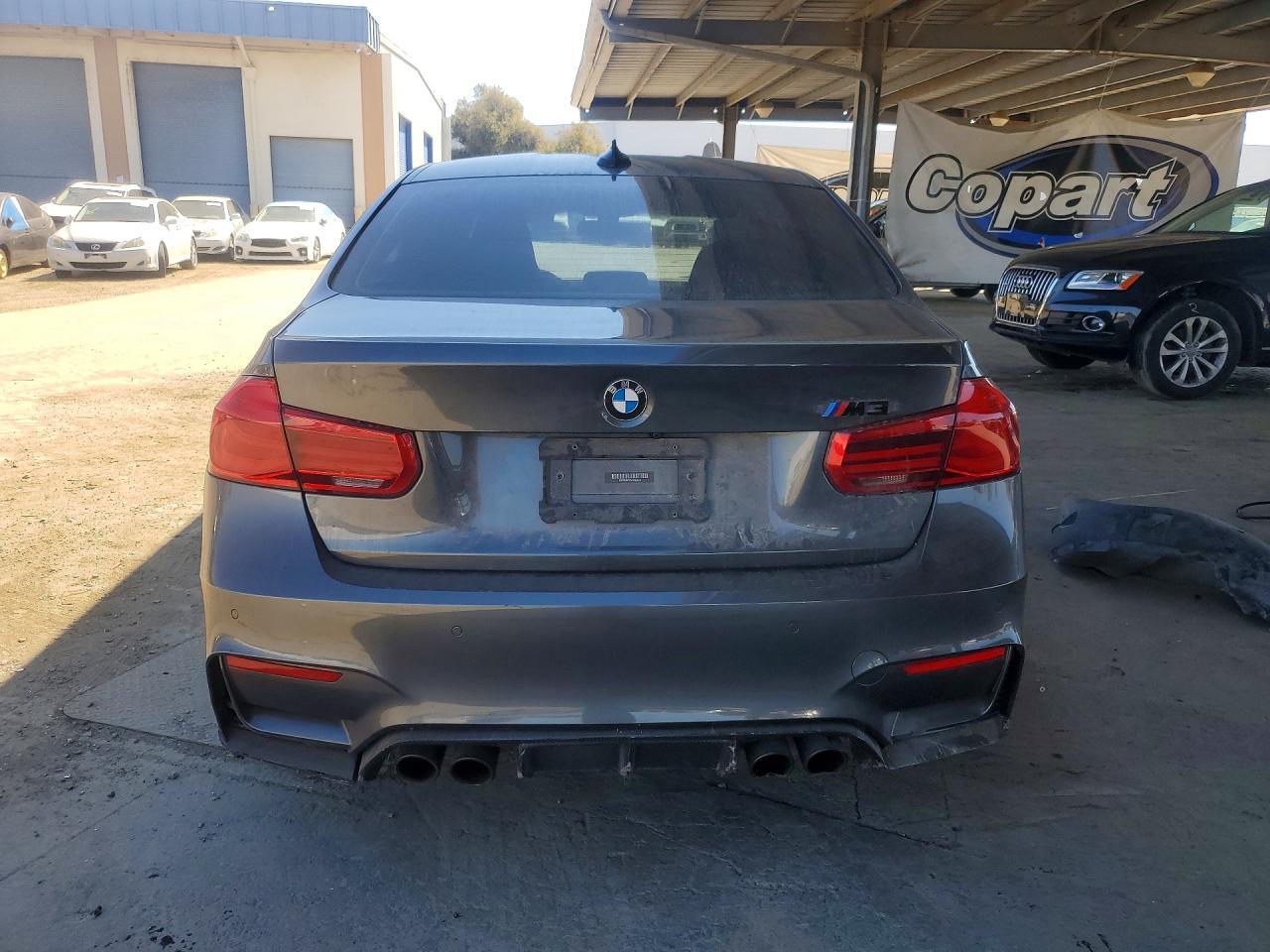 2017 BMW M3 - Фото 6