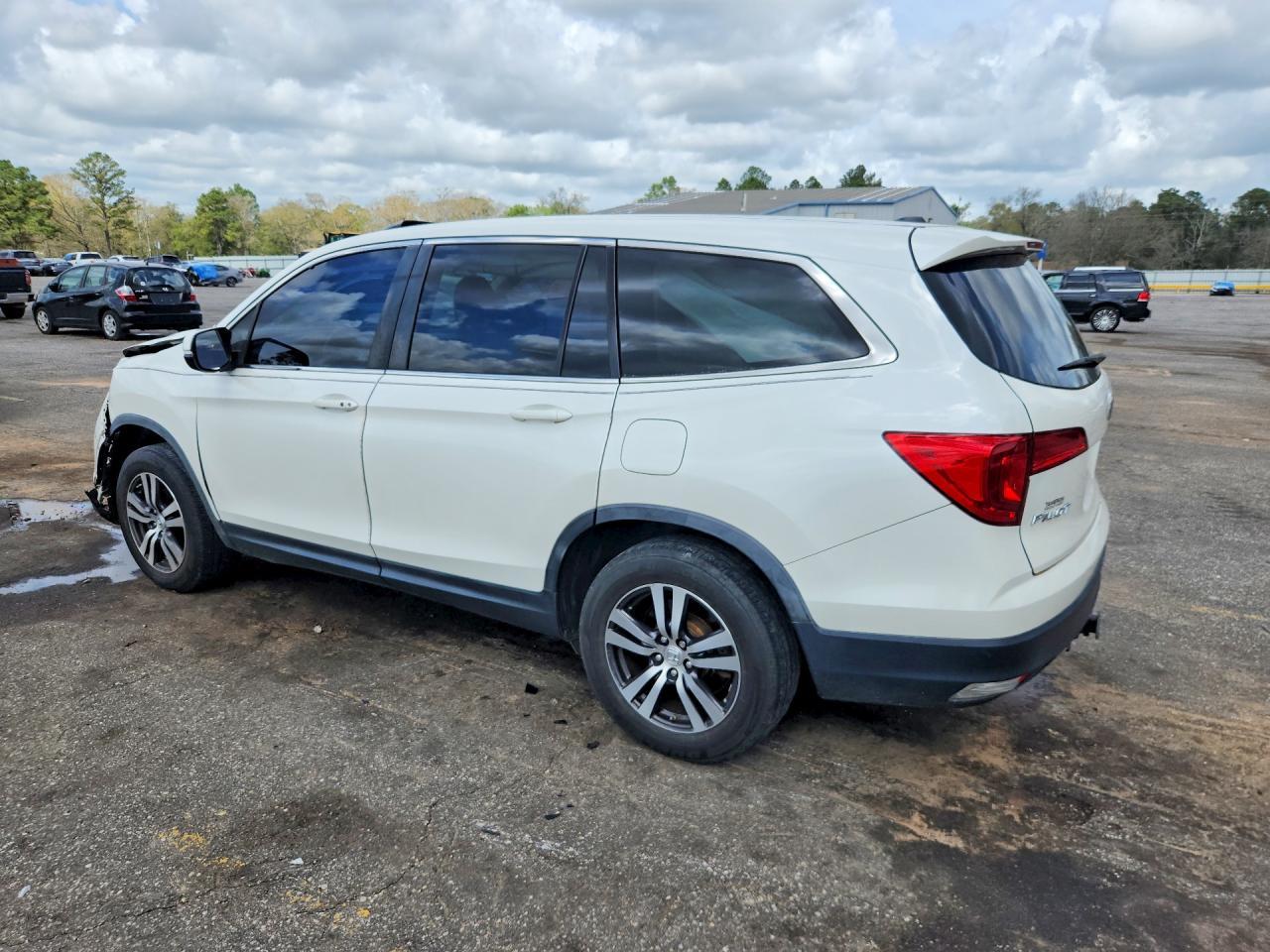 2017 Honda Pilot Exl - Image 2