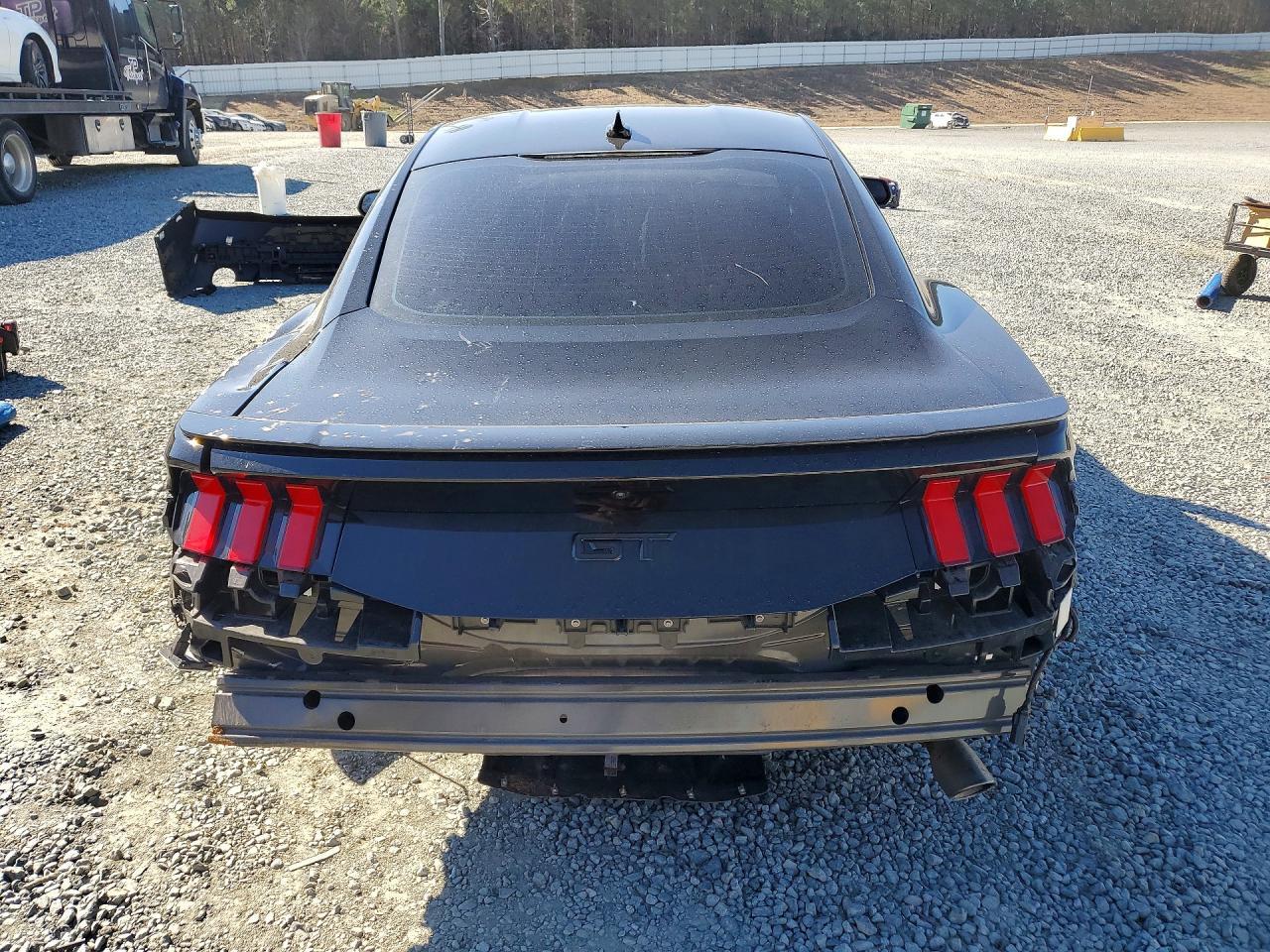 2024 Ford Mustang Gt - Фото 6
