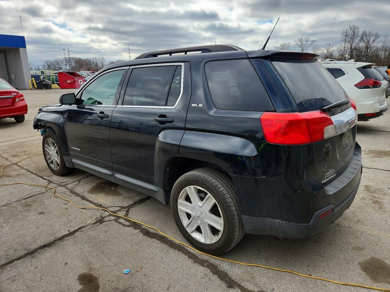 2011 GMC Terrain Sle - Image 2