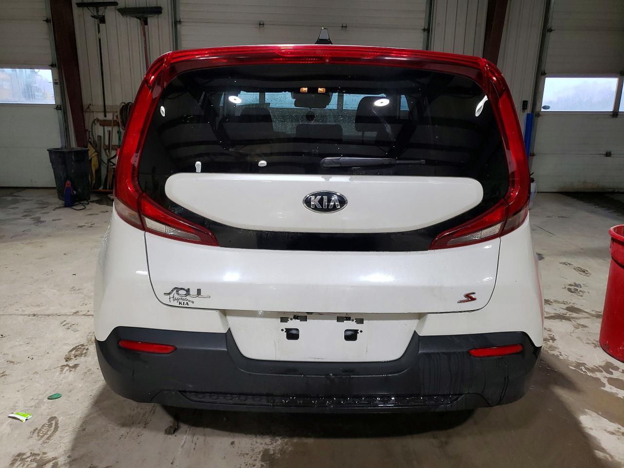 2021 Kia Soul S - Image 6
