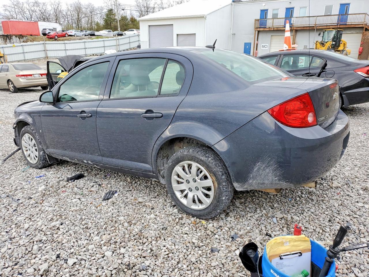 2009 Chevrolet Cobalt Ls - Фото 2