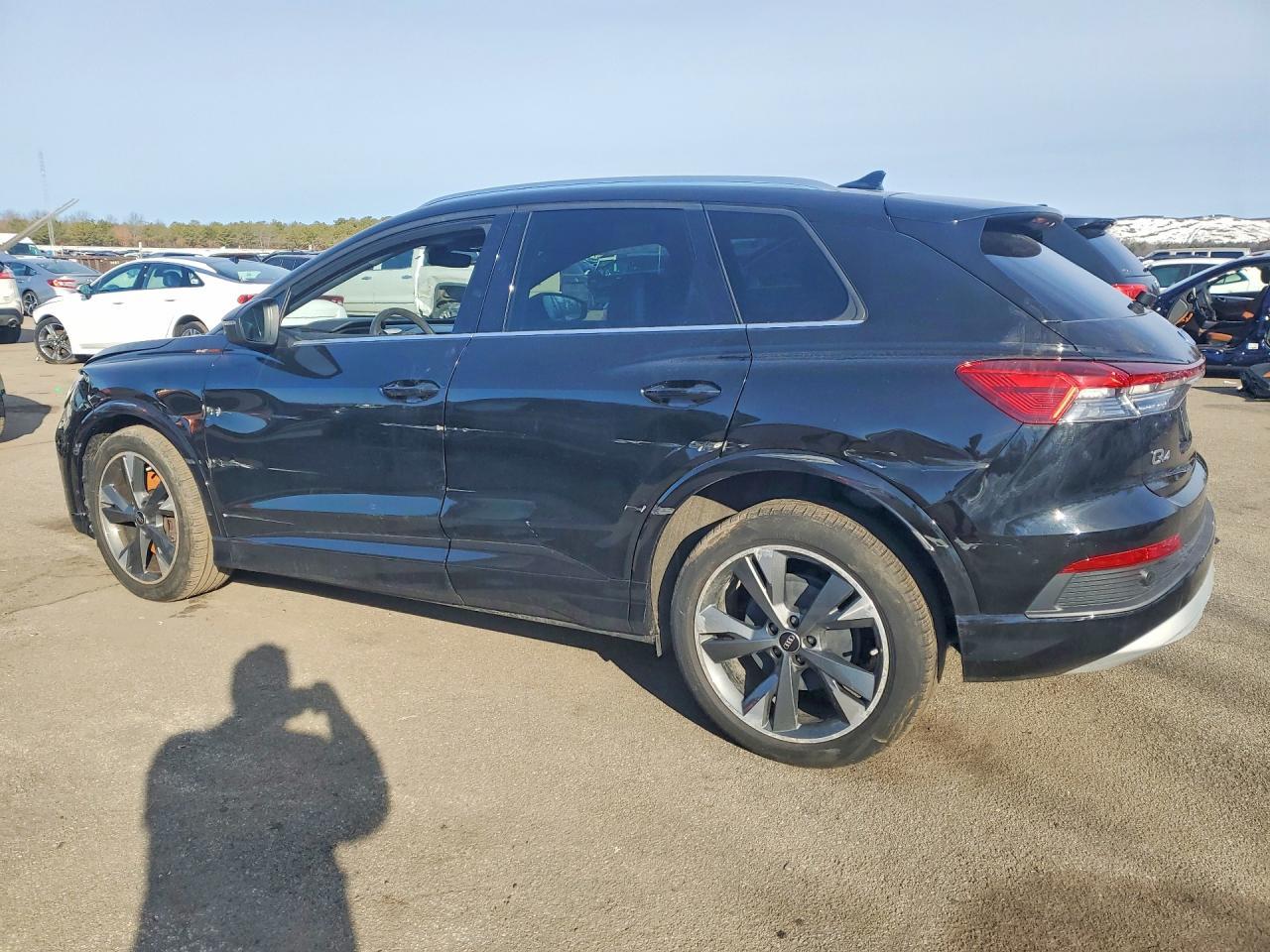 2022 Audi Q4 E-Tron Premium Plus - Фото 2