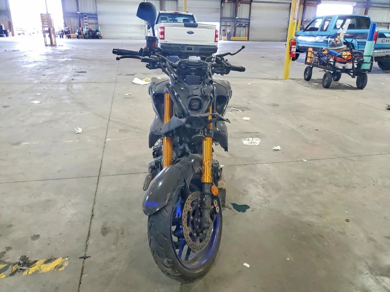 2023 Yamaha Mt09 D - Фото 2