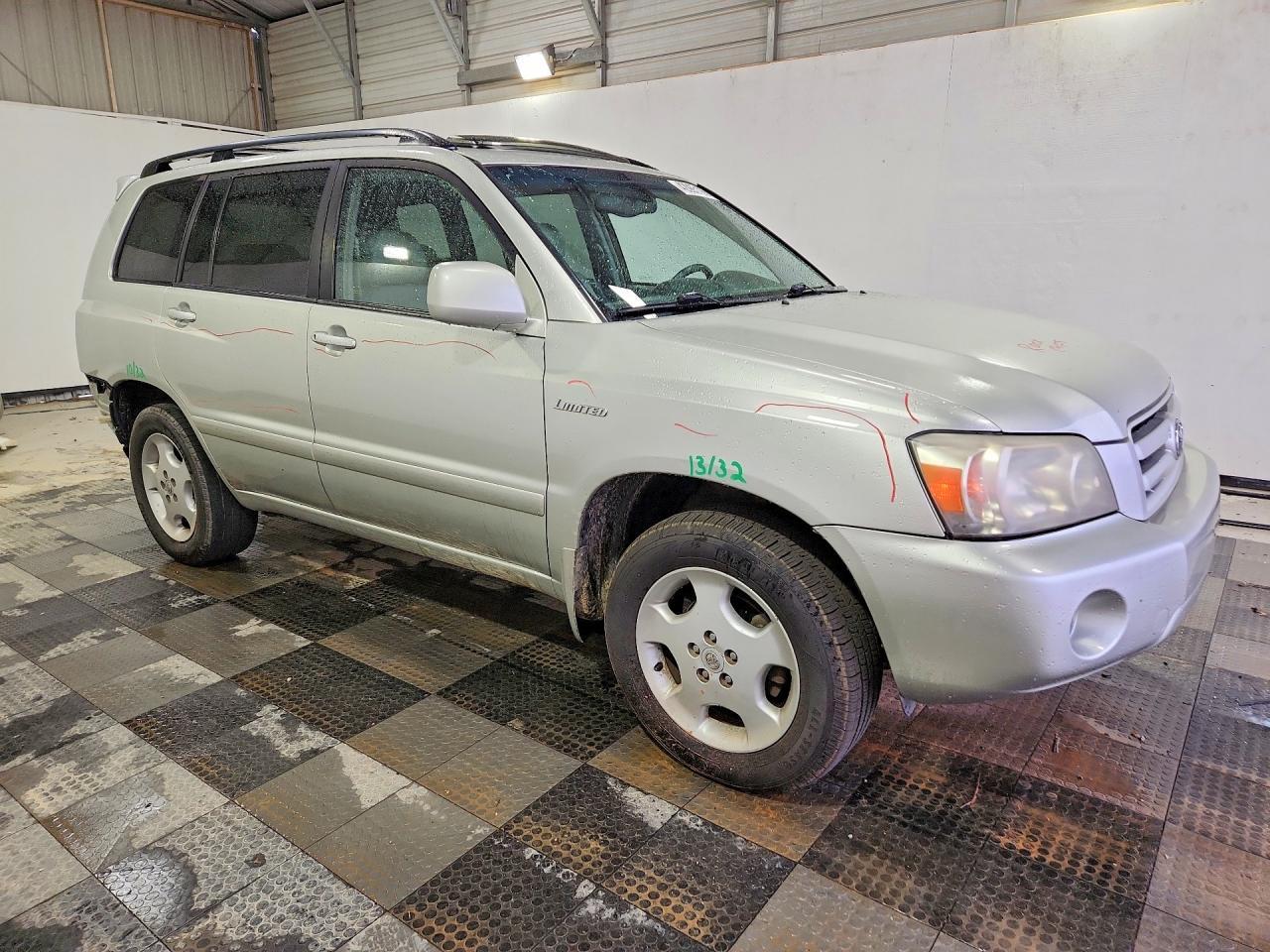 2004 Toyota Highlander Limited - Image 4