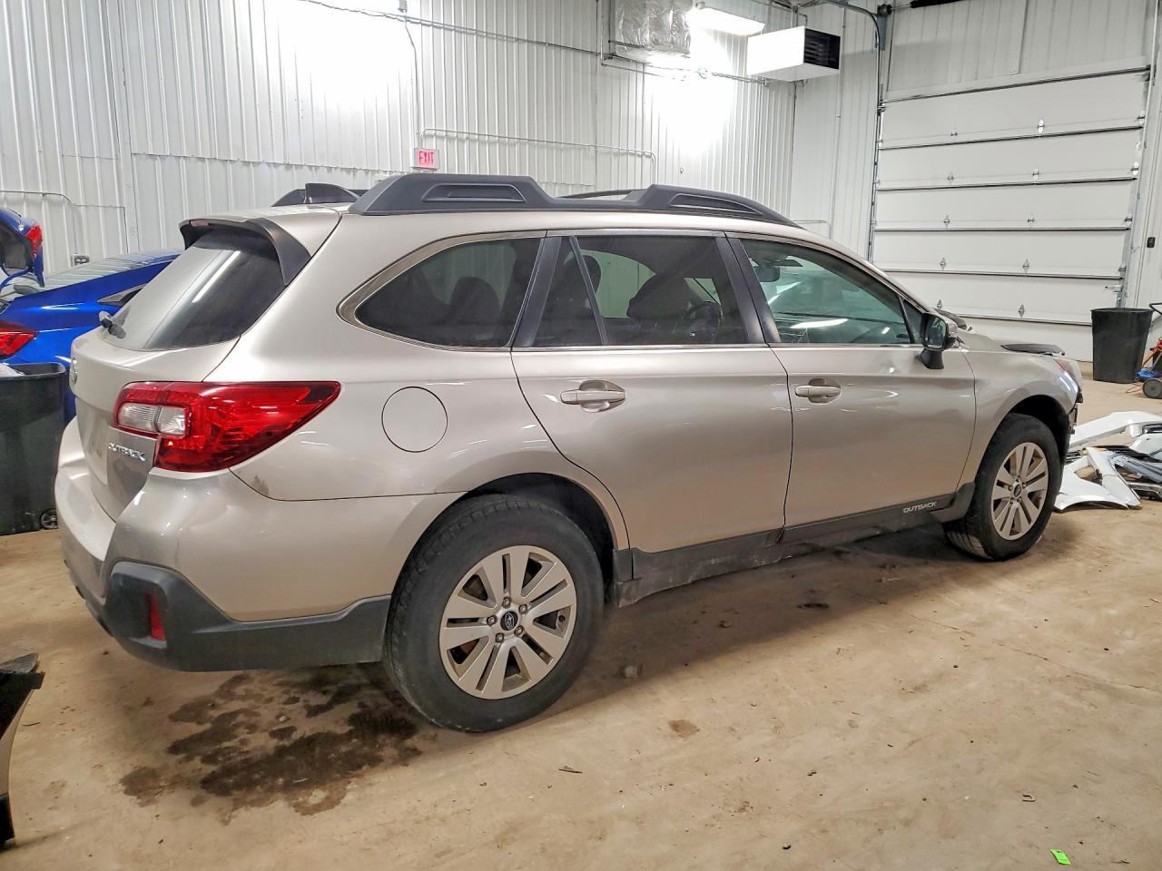 2019 Subaru Outback 2.5I Premium - Фото 3