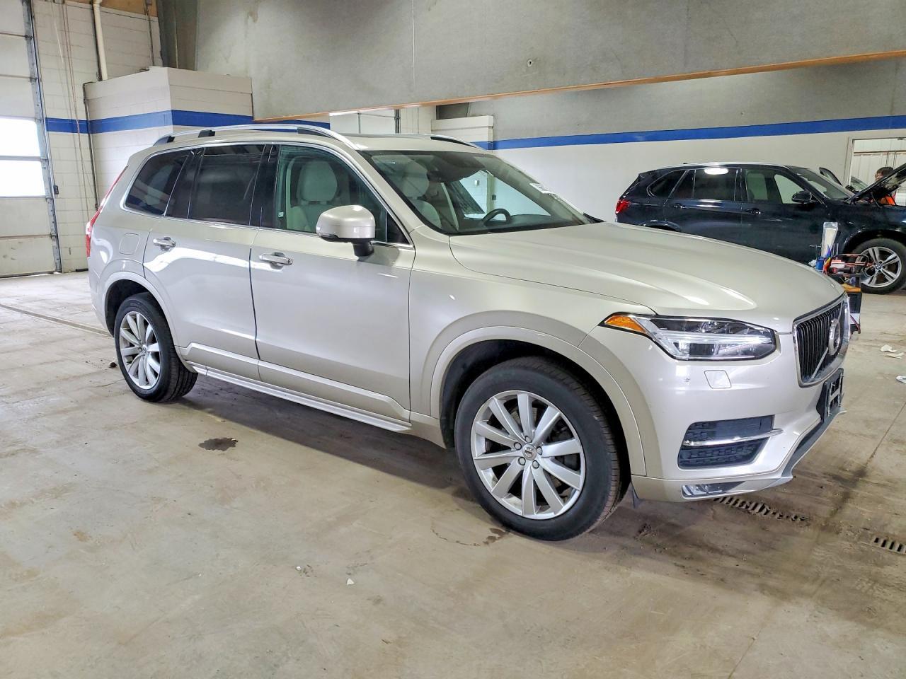 2016 Volvo Xc90 T6 - Image 4
