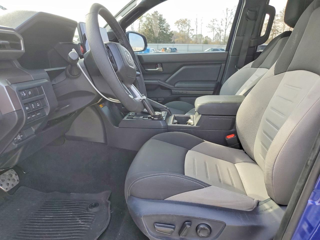 2024 Toyota Tacoma Double Cab - Image 7