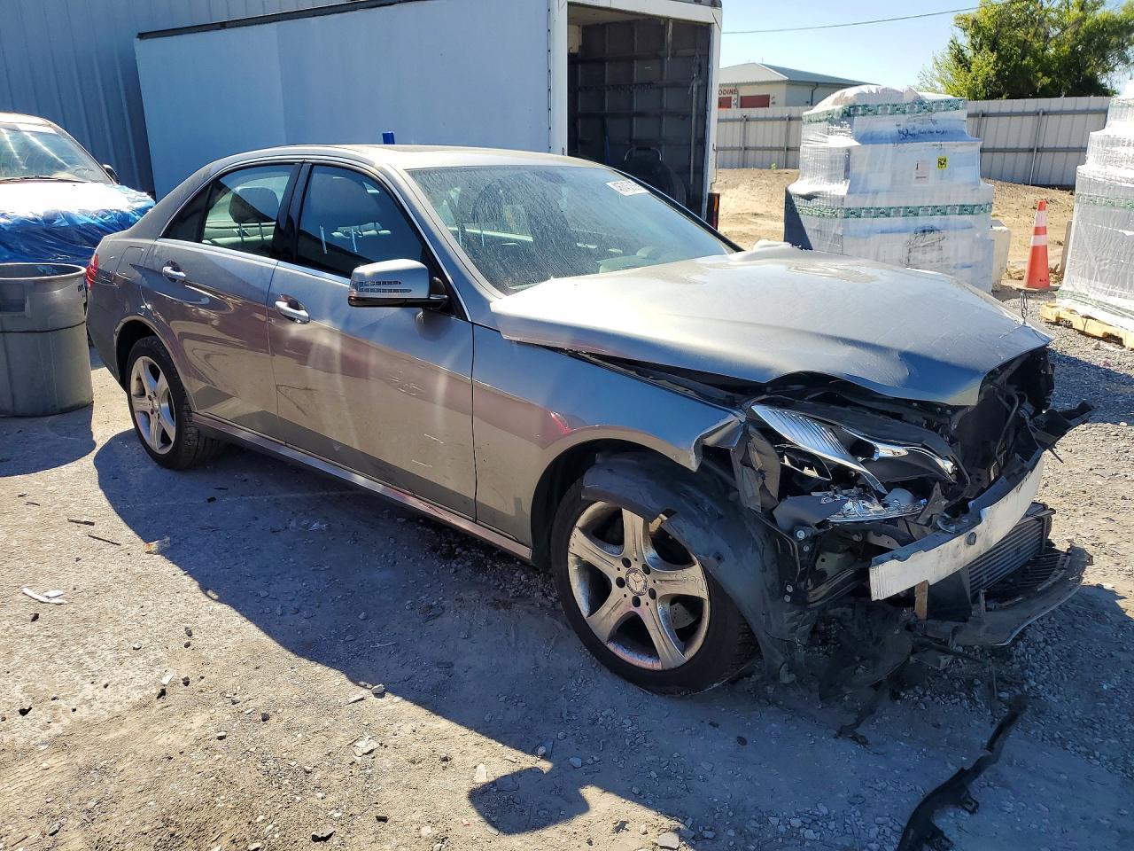 2014 Mercedes-Benz E 250 Bluetec - Фото 4