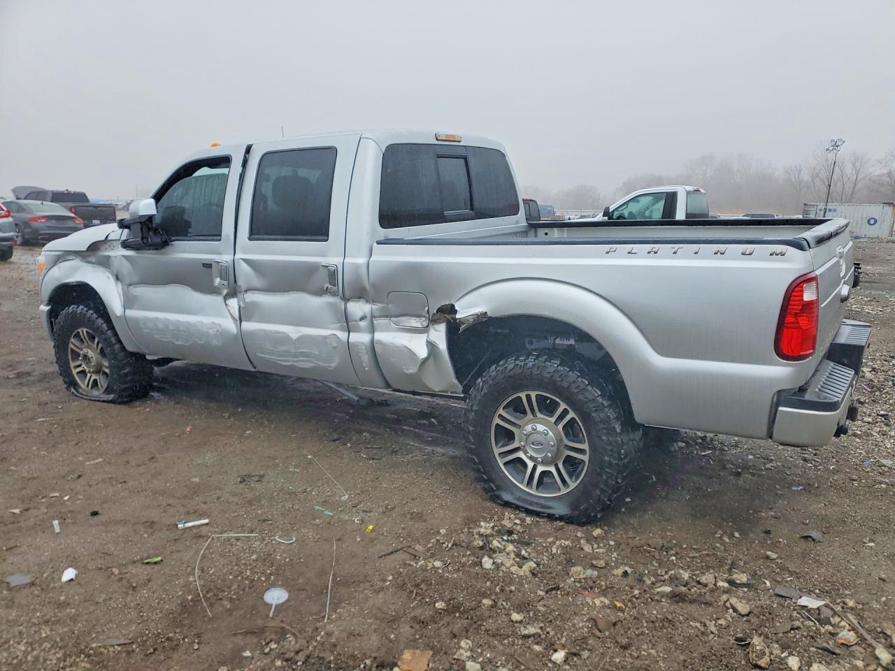 2015 Ford F350 Super Duty - Фото 2