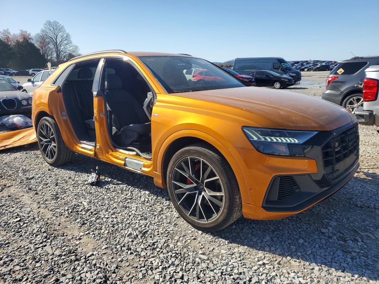 2023 Audi Q8 Prestige S-Line - Image 4