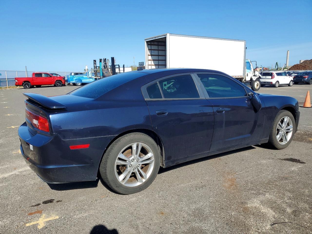 2012 Dodge Charger Sxt - Фото 3
