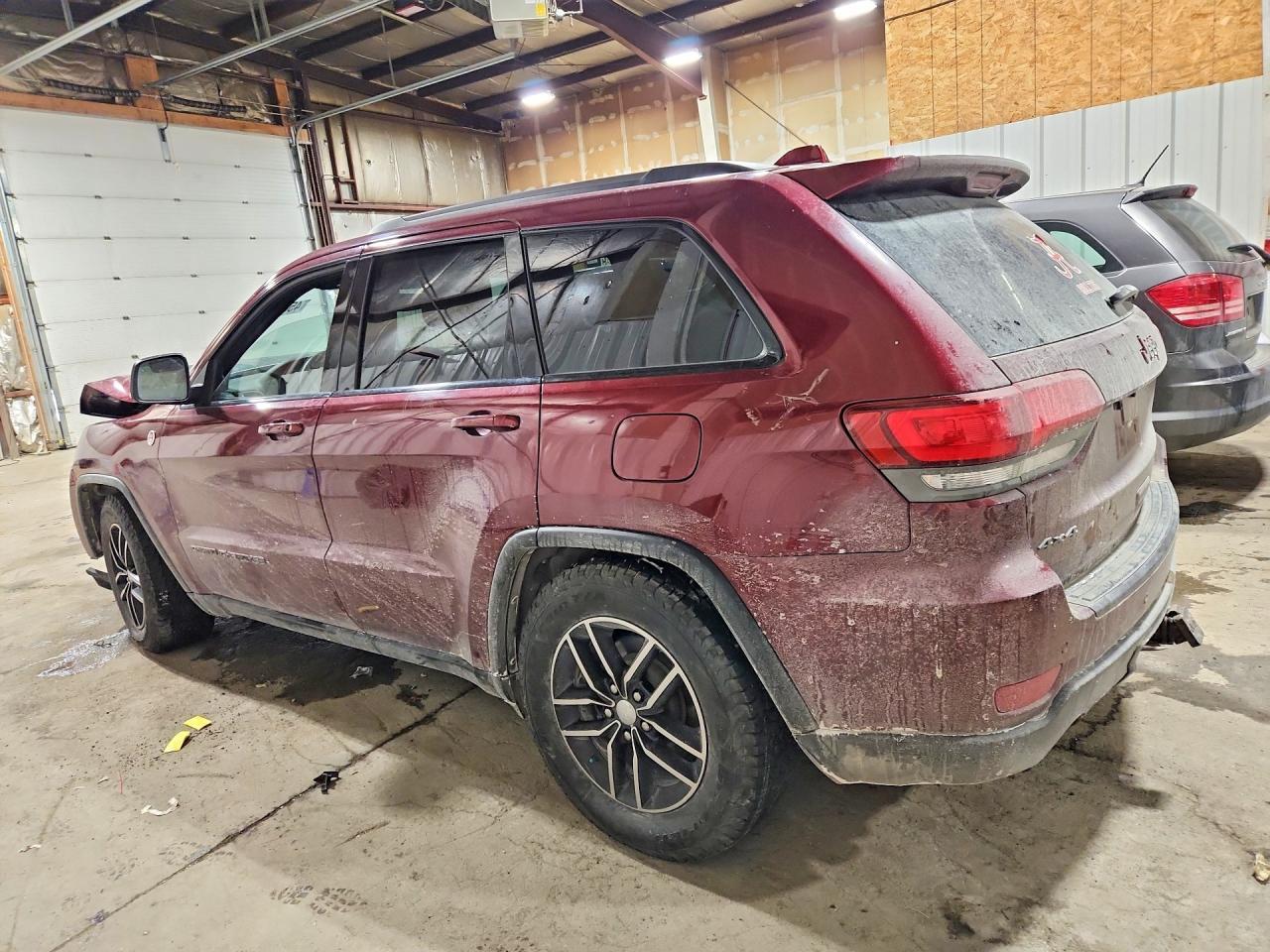 2017 Jeep Grand Cherokee Trailhawk - Фото 2